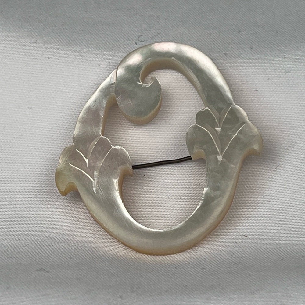 Antique Art Nouveau Carved Brooch Pin (Shell? Jade? Celluloid?)